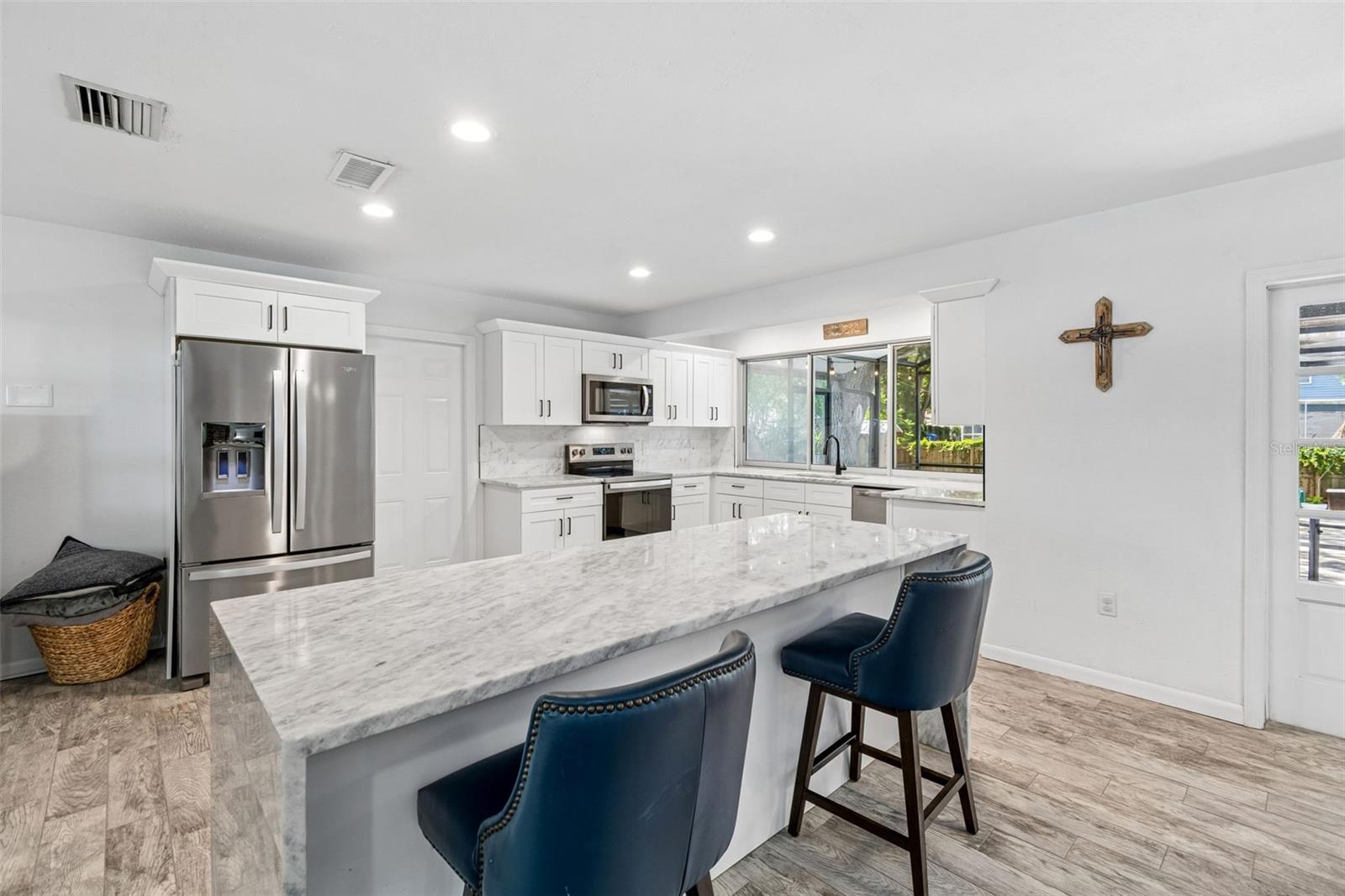 FOUR WINDS ESTATES - Residential