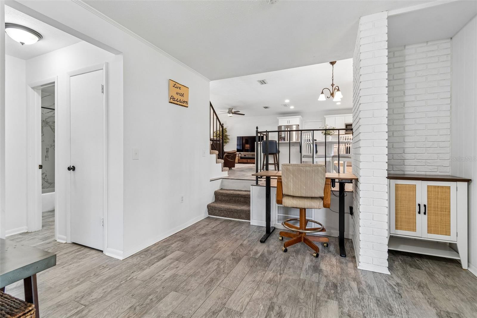 FOUR WINDS ESTATES - Residential