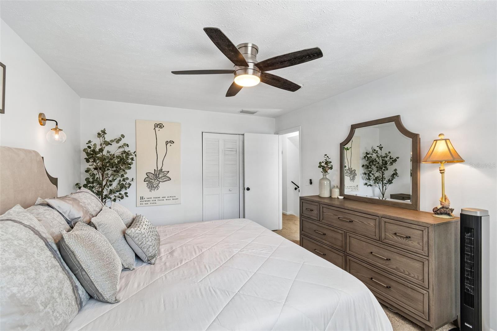 FOUR WINDS ESTATES - Residential