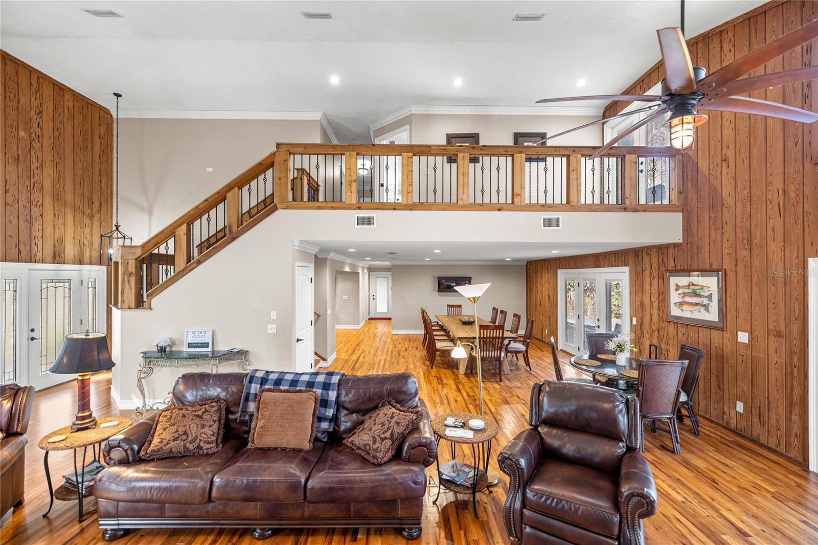 SILVER SPRINGS SHORES - Residential