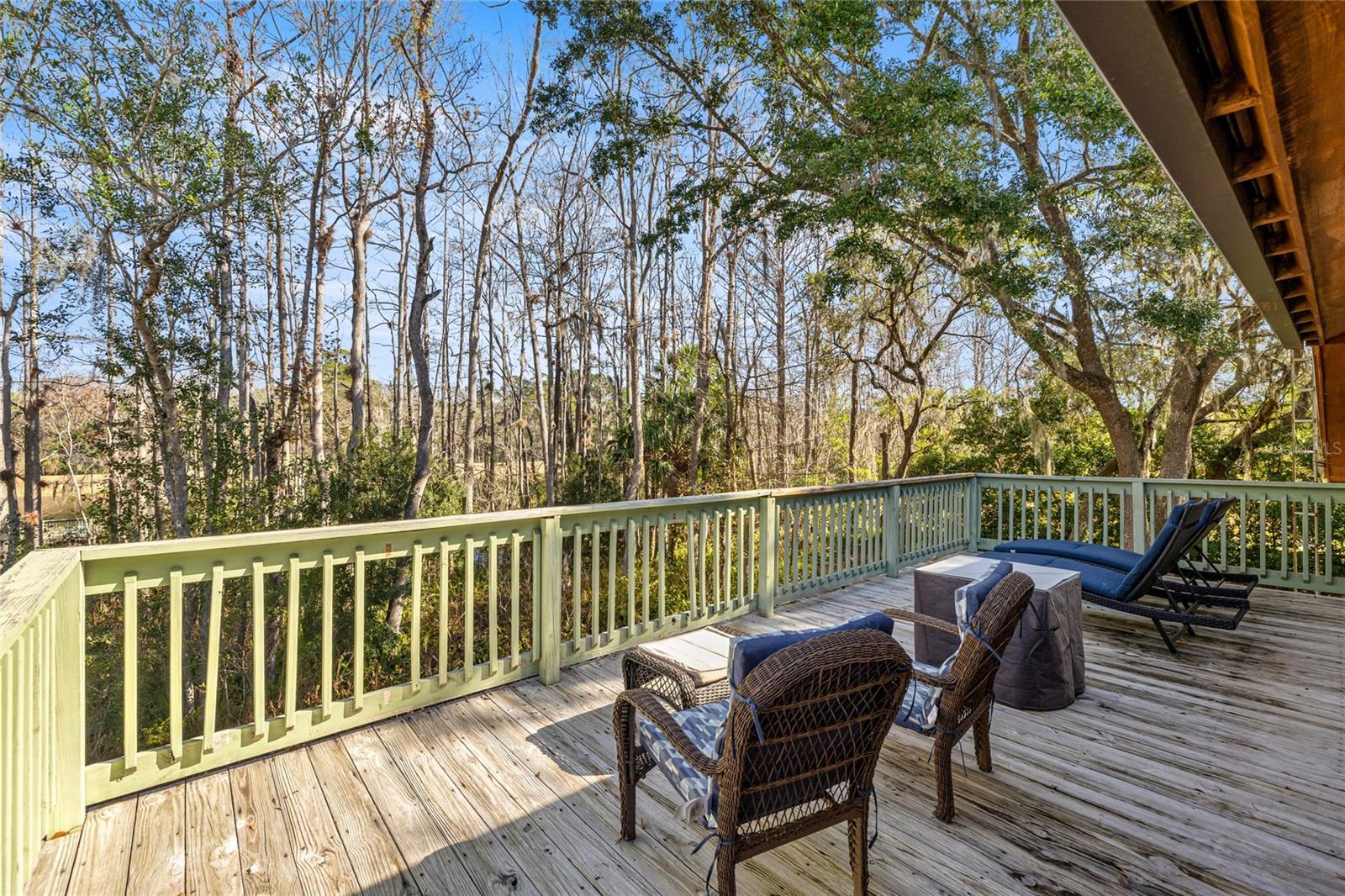 SILVER SPRINGS SHORES - Residential