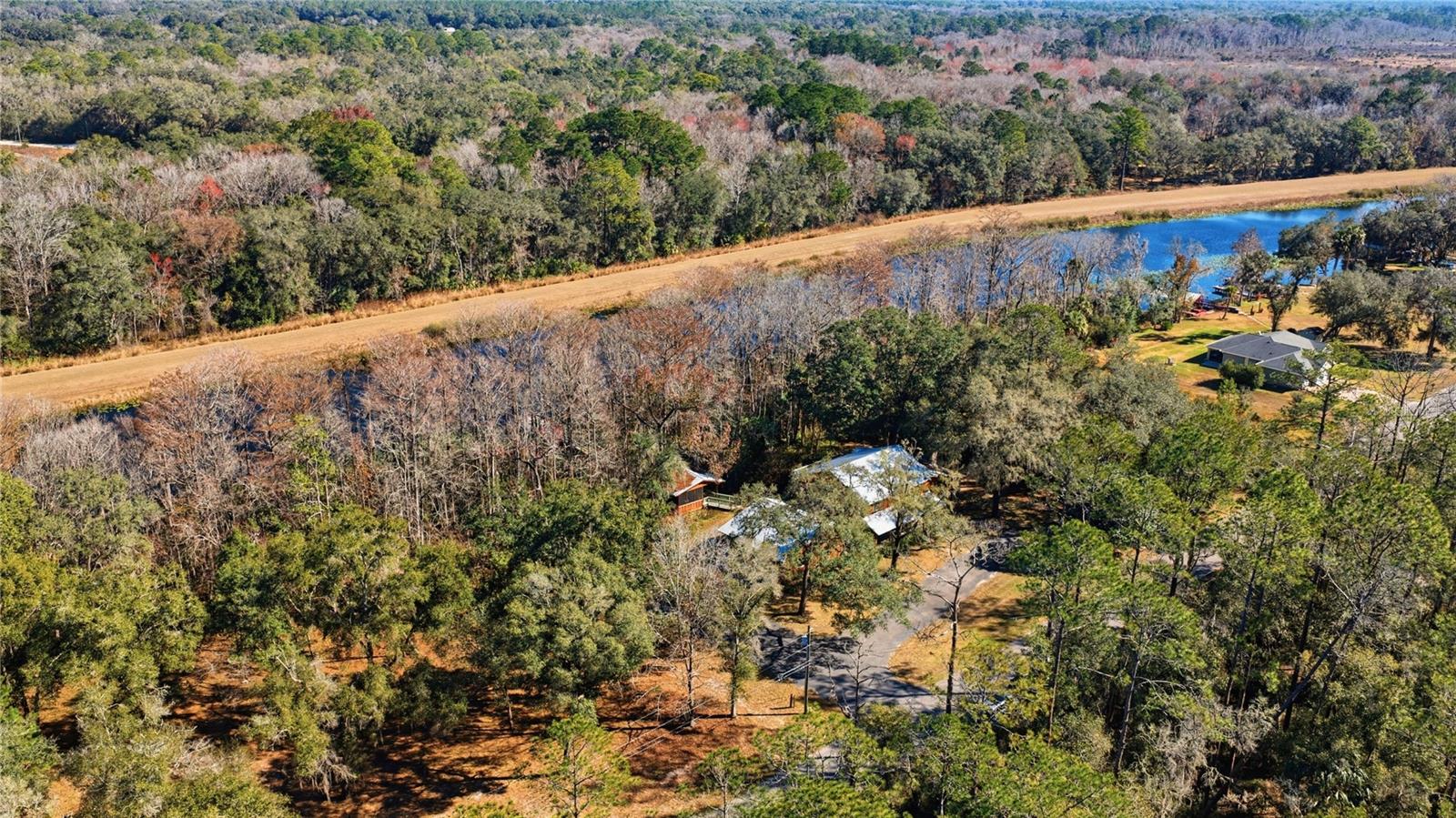 SILVER SPRINGS SHORES - Residential