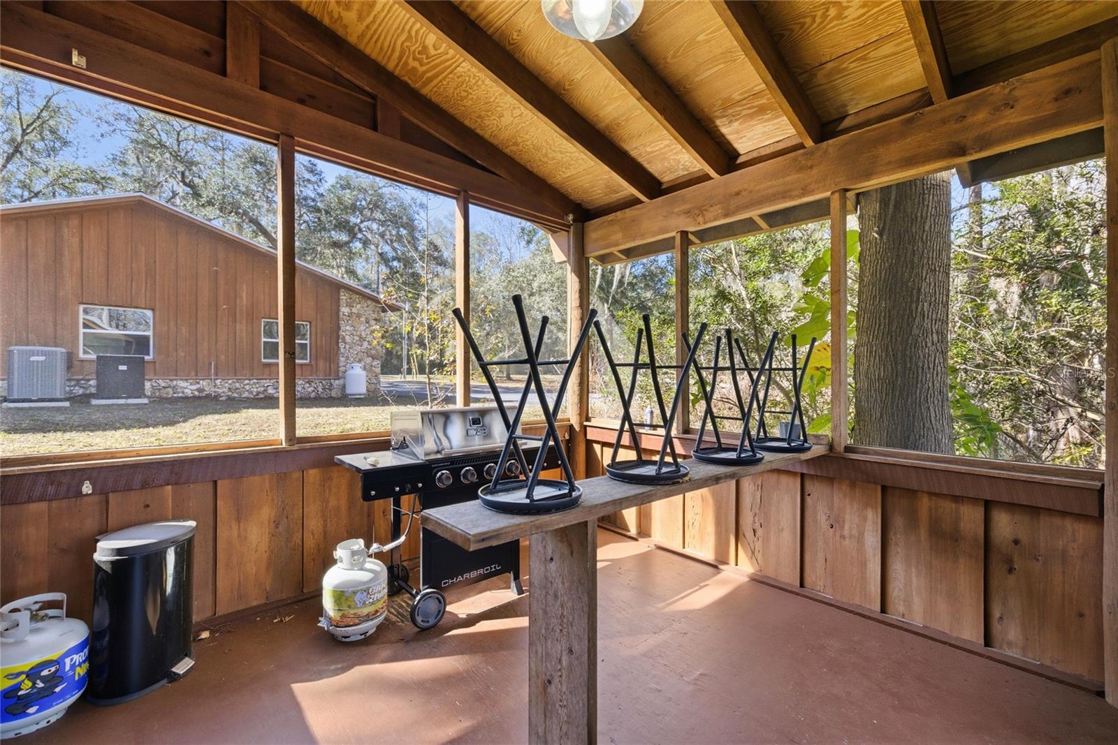 SILVER SPRINGS SHORES - Residential