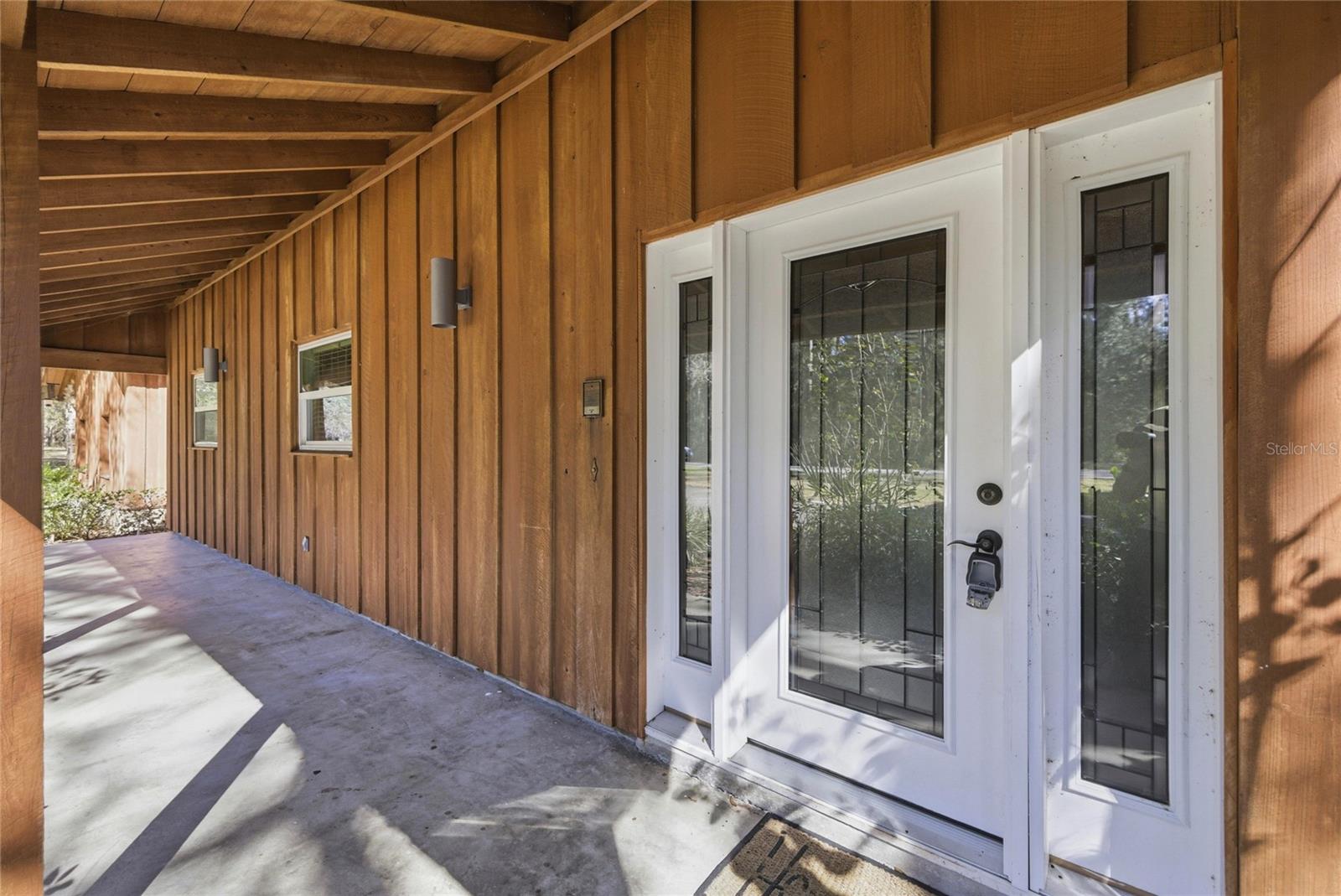 SILVER SPRINGS SHORES - Residential
