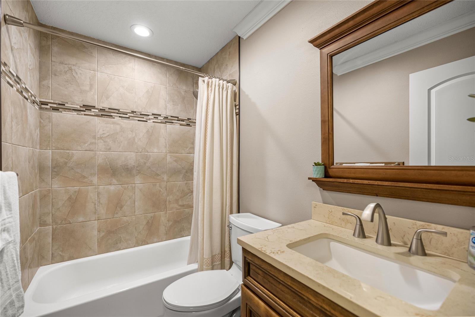 SILVER SPRINGS SHORES - Residential