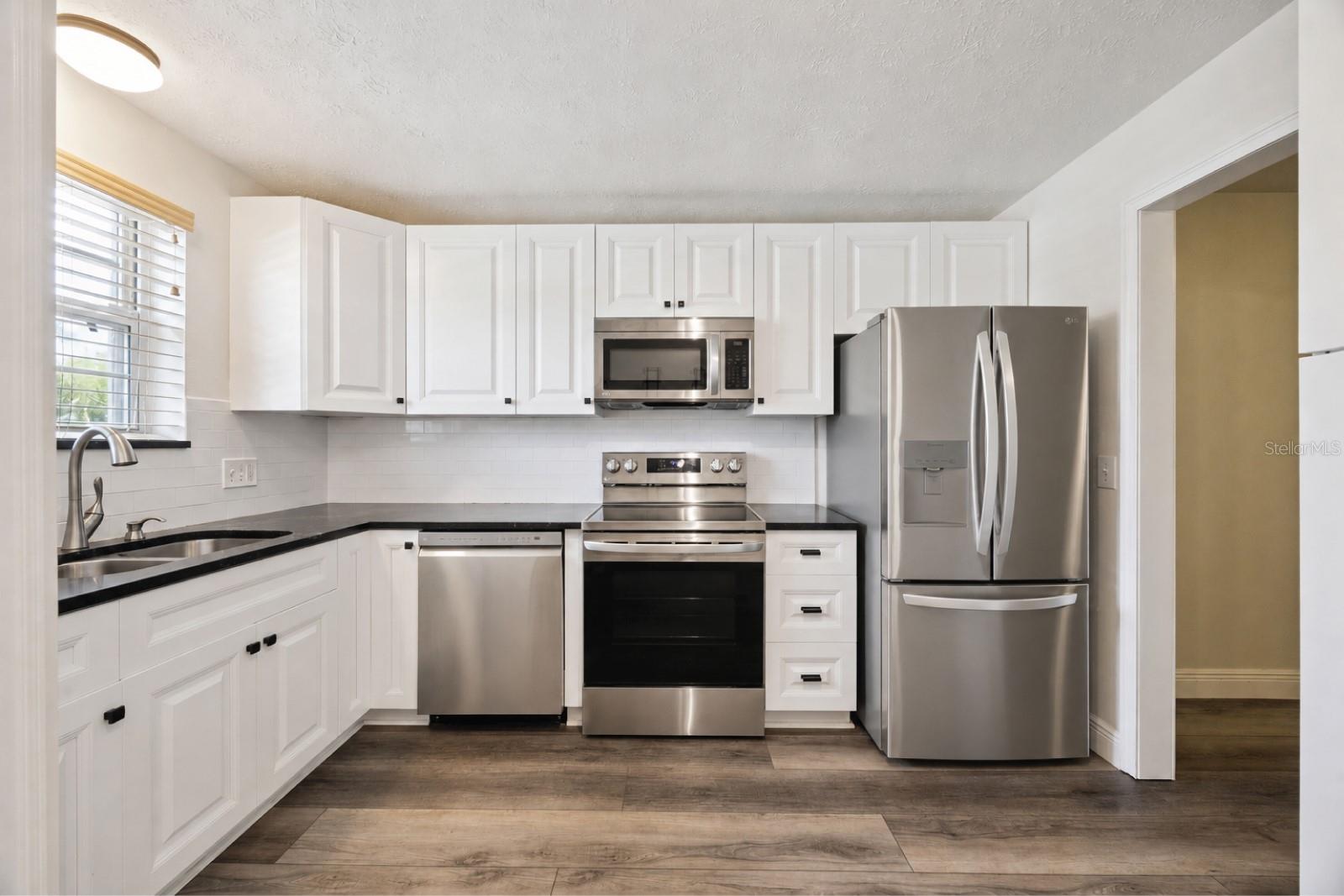 PLANTATION APTS ORLANDO - Residential