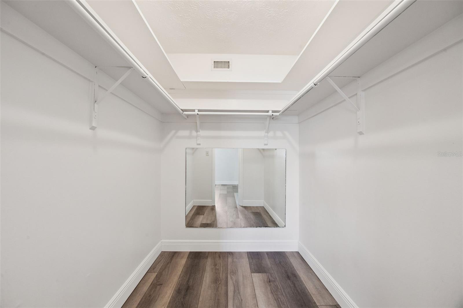 PLANTATION APTS ORLANDO - Residential