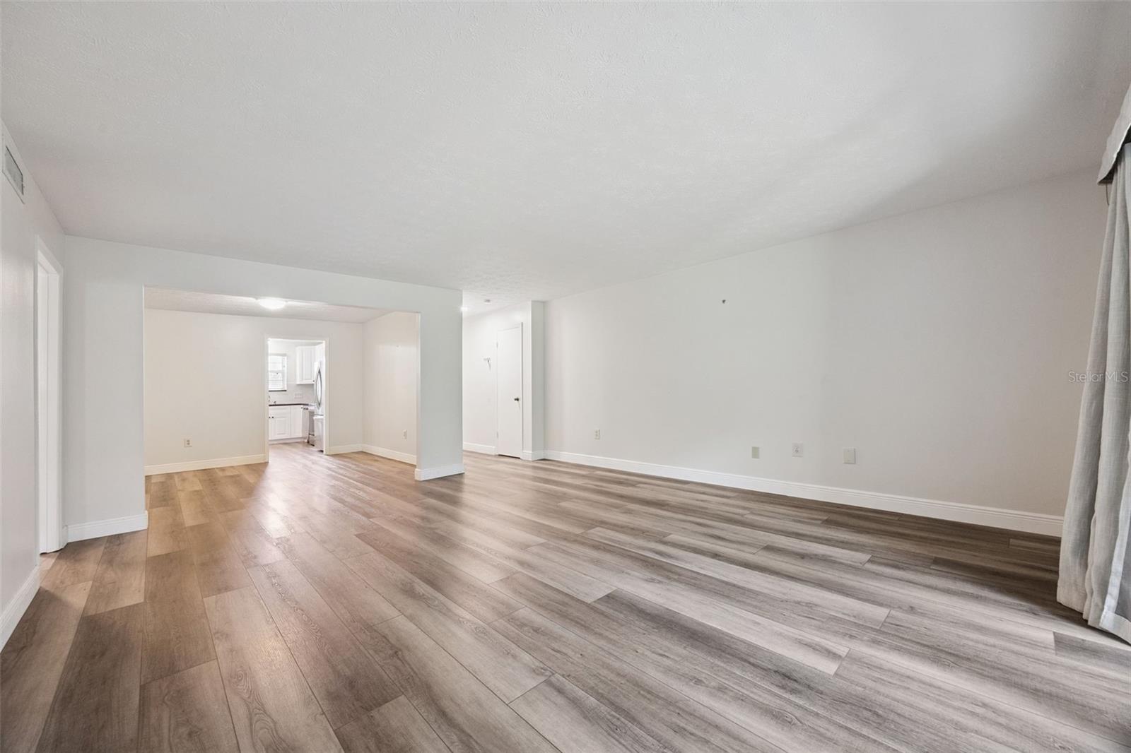 PLANTATION APTS ORLANDO - Residential