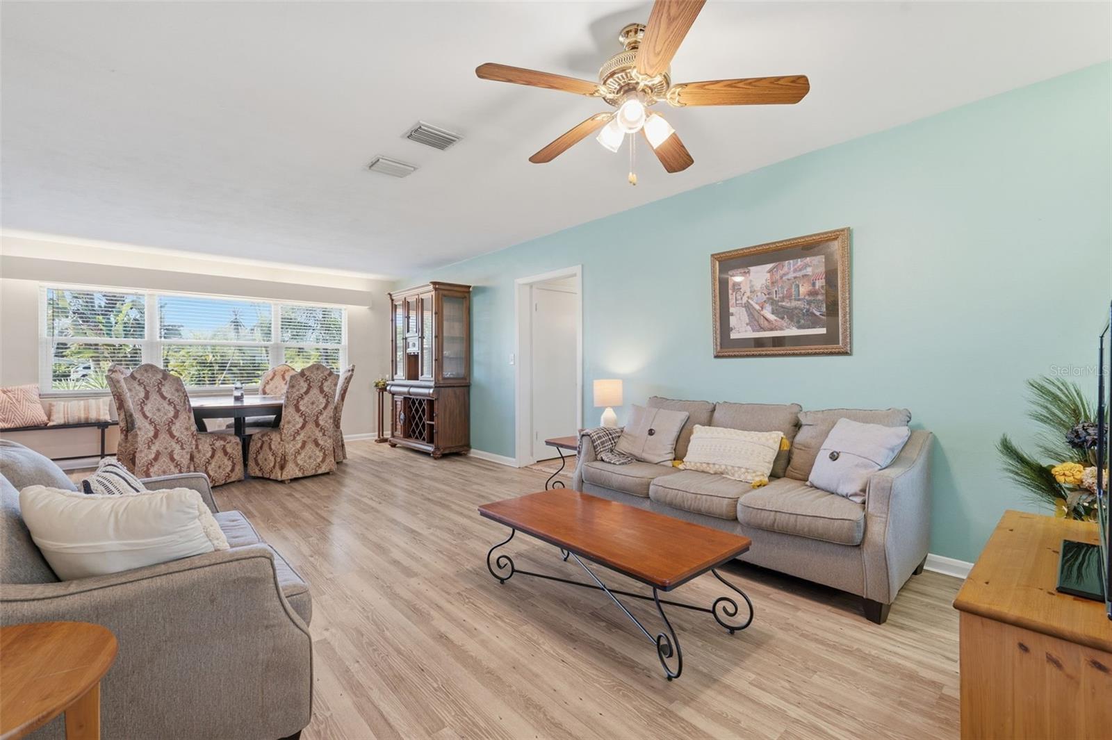 BELLEAIR ESTATES - Residential