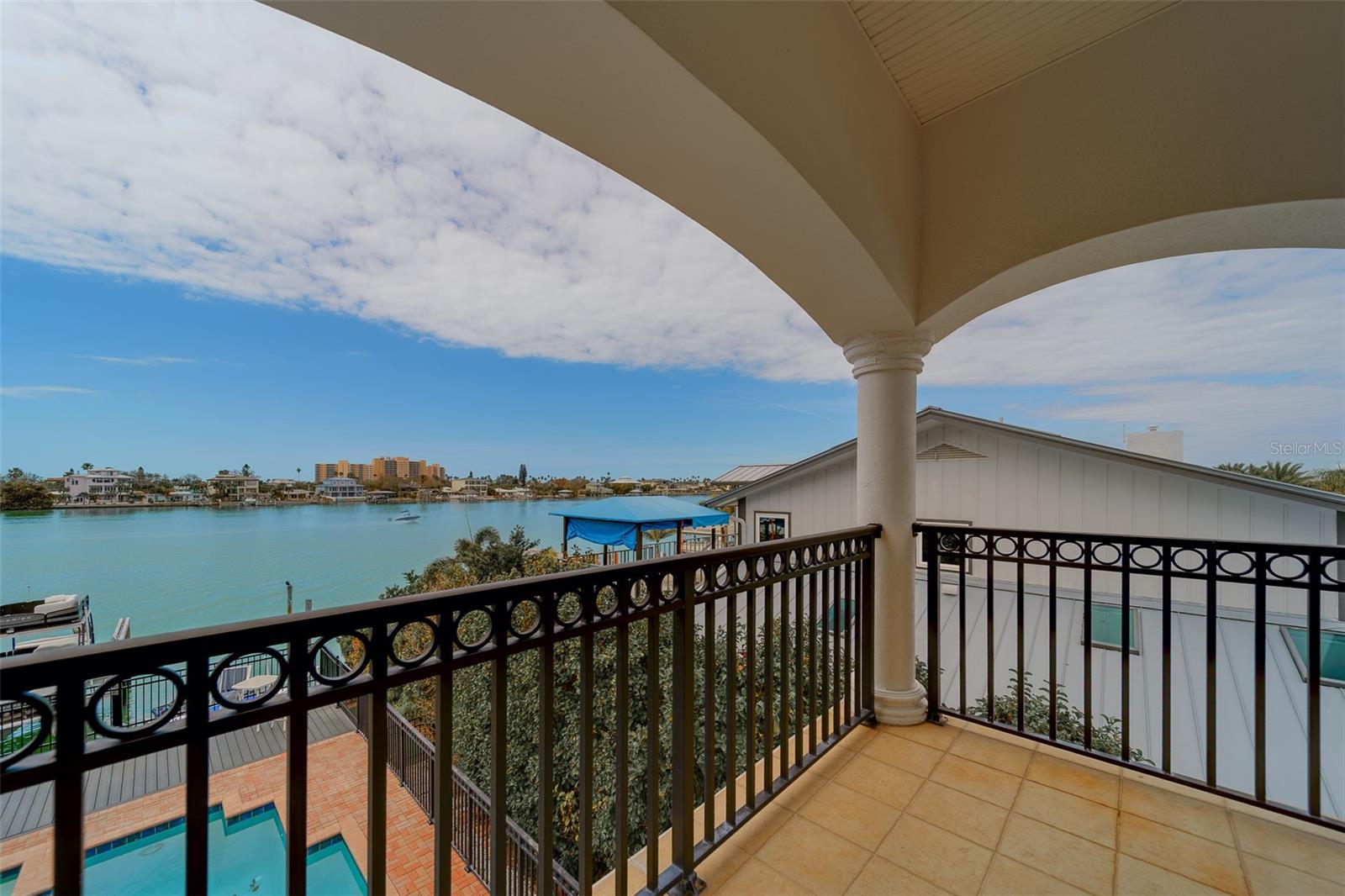 ISLAND ESTATES OF CLEARWATER - Residential