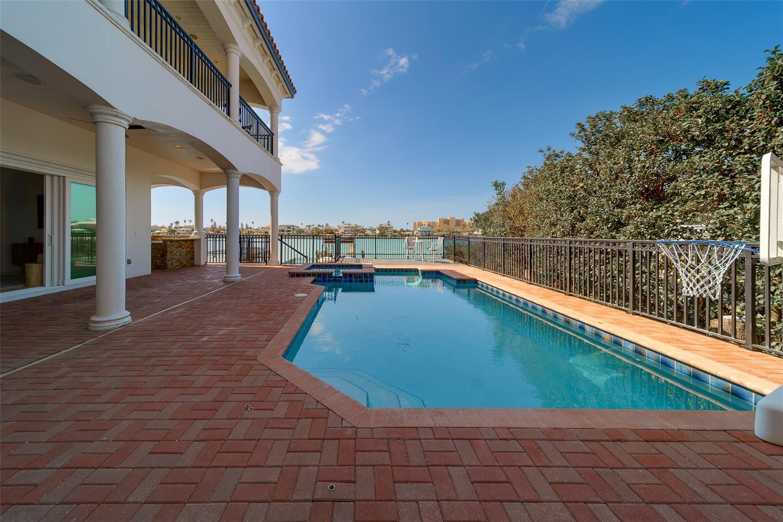 ISLAND ESTATES OF CLEARWATER - Residential