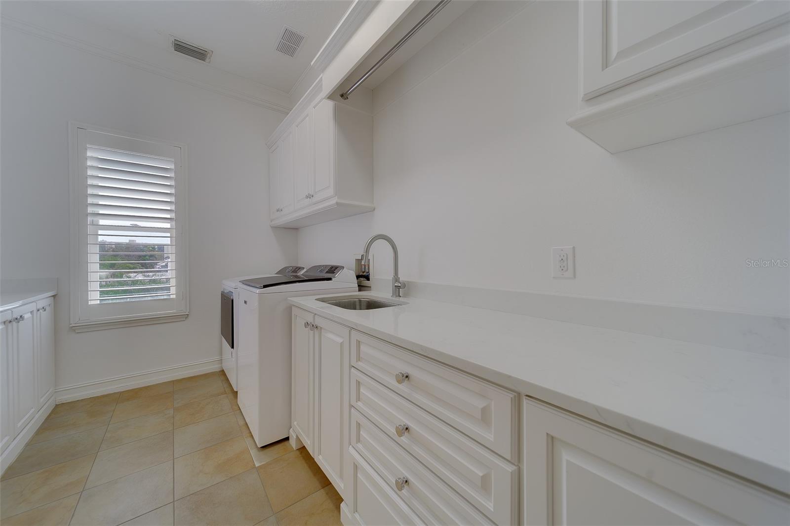 ISLAND ESTATES OF CLEARWATER - Residential