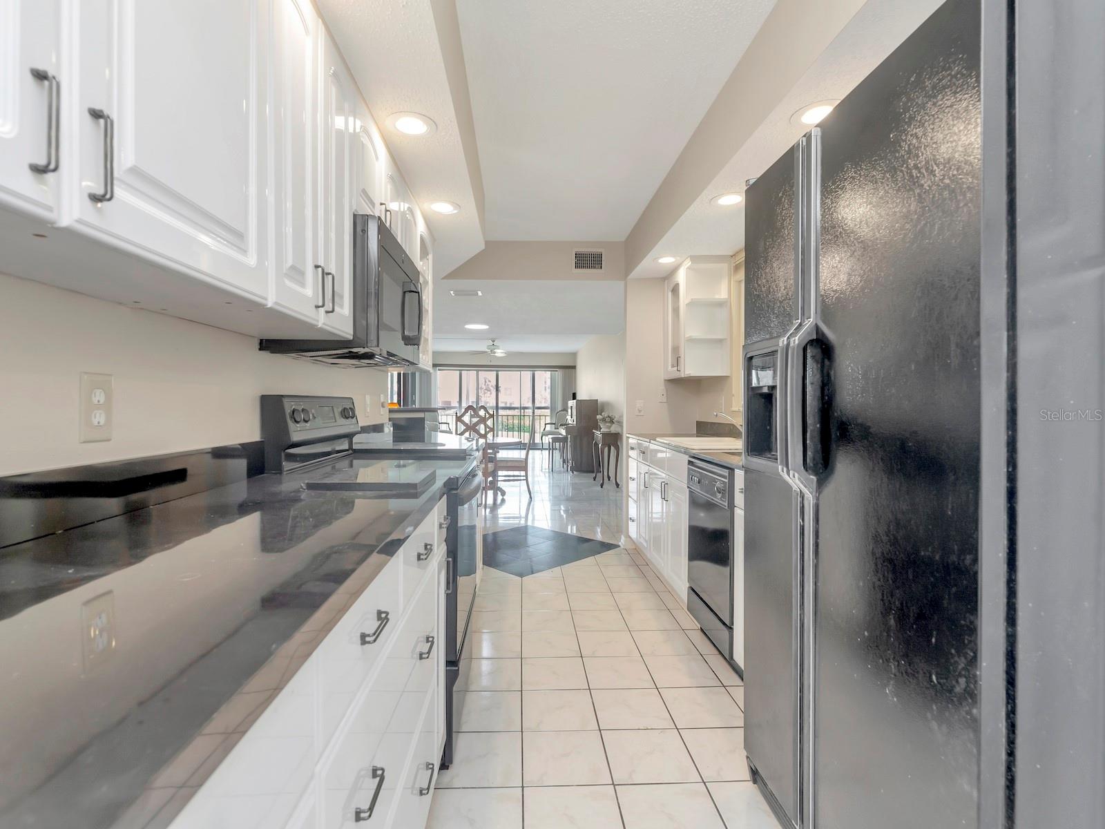 SANTA MARIA CONDO SAILBOAT - Residential