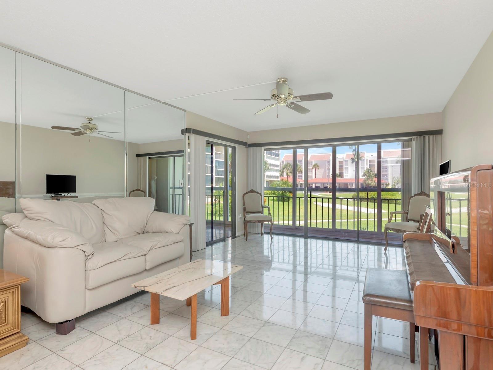 SANTA MARIA CONDO SAILBOAT - Residential
