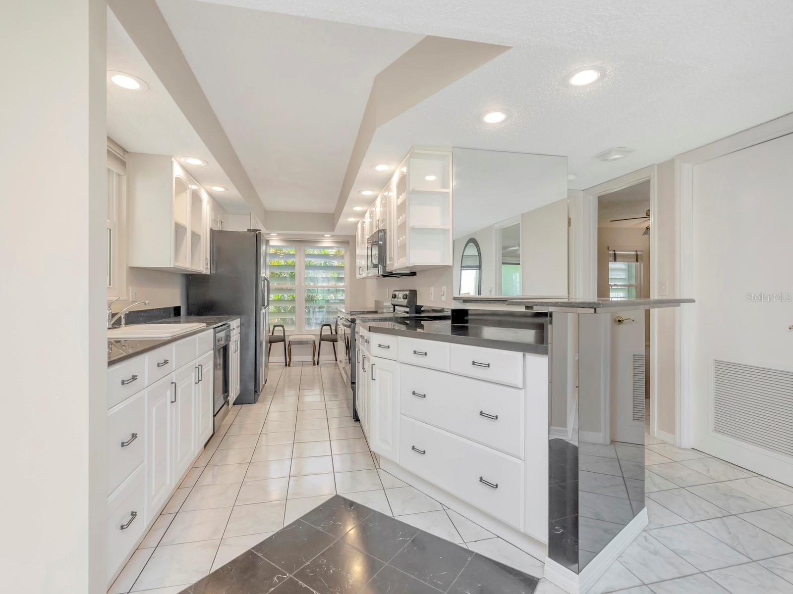 SANTA MARIA CONDO SAILBOAT - Residential
