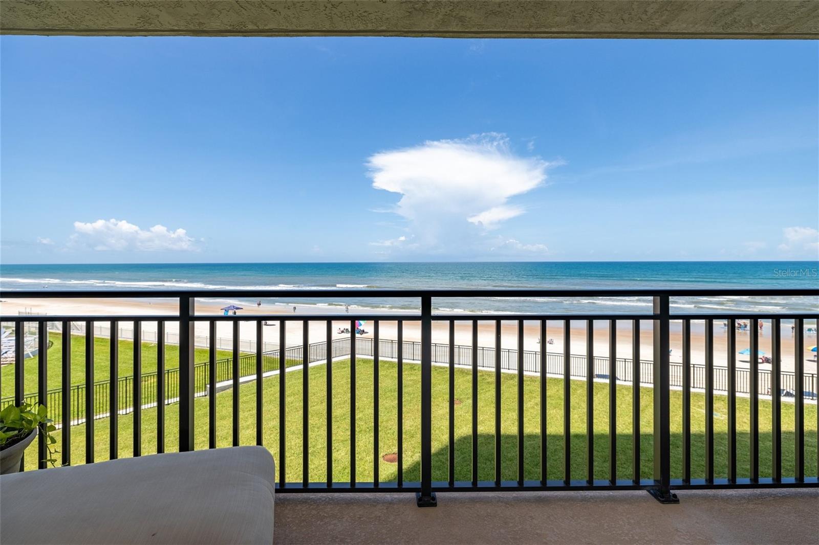 SHERWIN CONDO - Residential