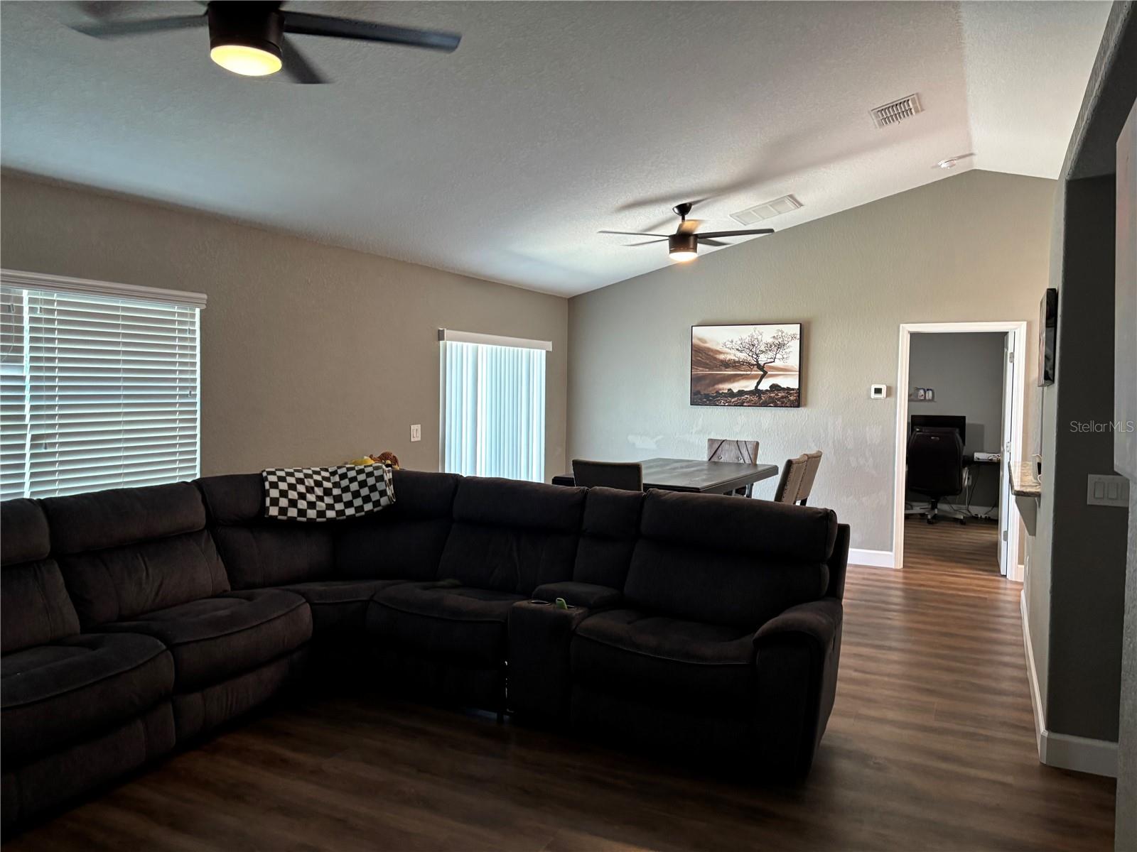 SPRING HILL - Residential