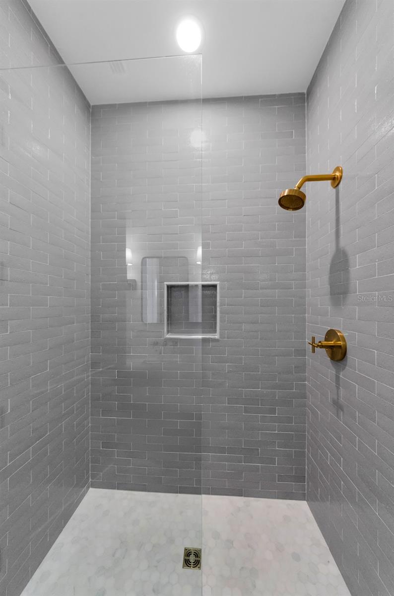 HALLS CENTRAL AVE 1 - Residential