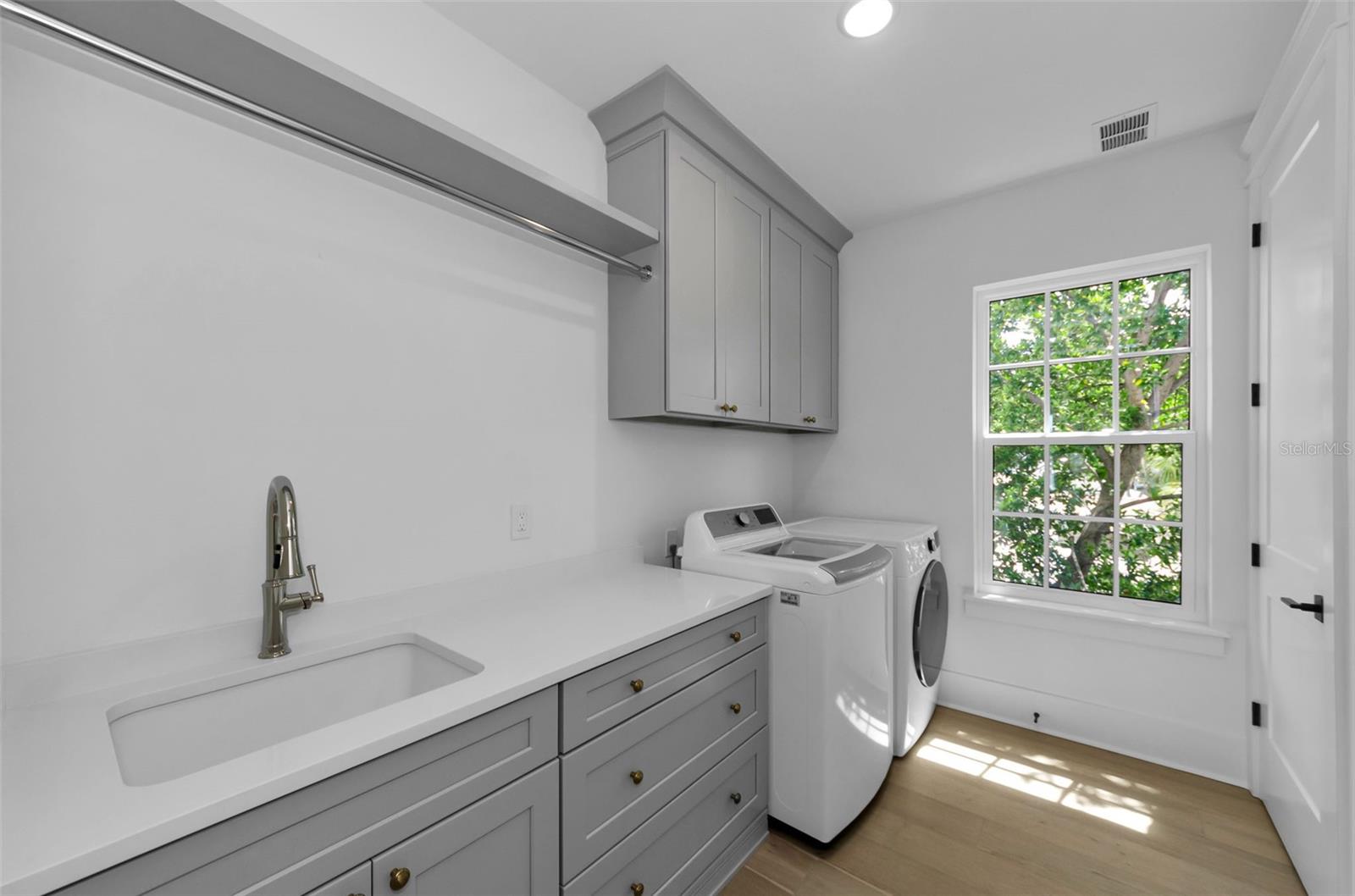 HALLS CENTRAL AVE 1 - Residential
