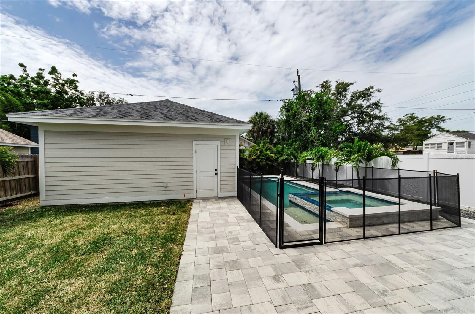 HALLS CENTRAL AVE 1 - Residential