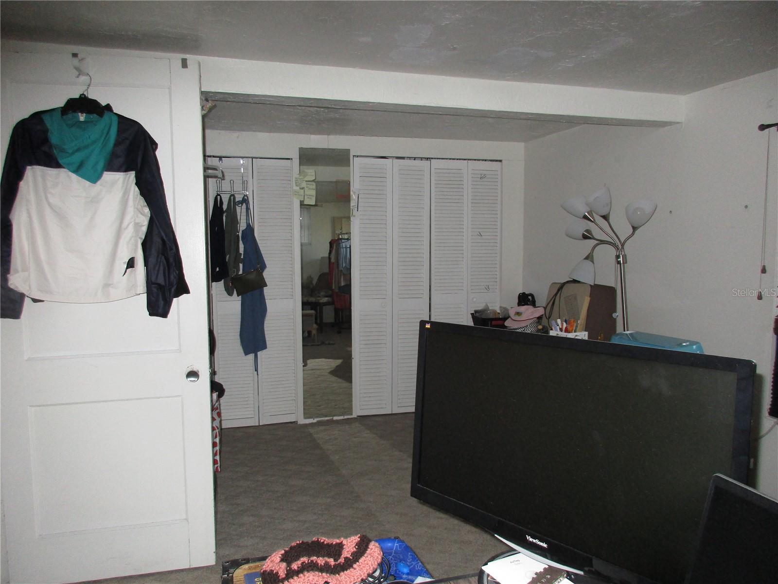 SARASOTA BEACH - Residential Income