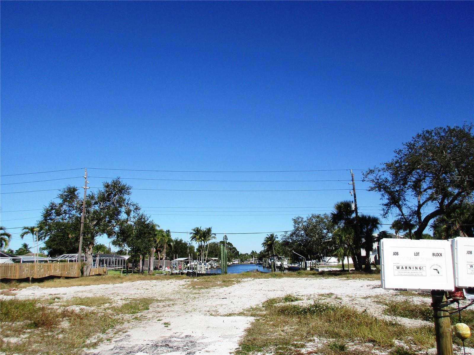 SARASOTA BEACH - Residential Income