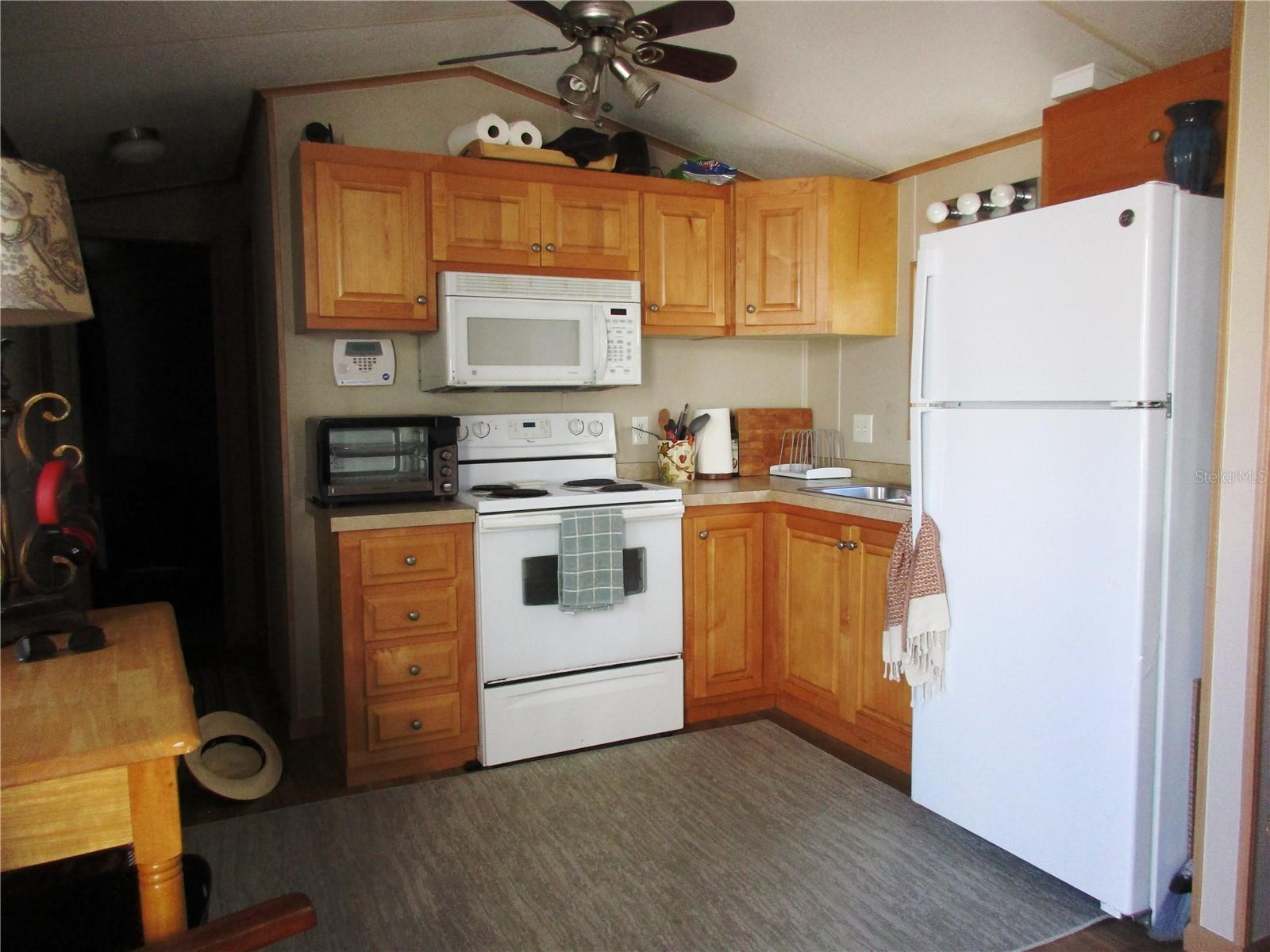 SARASOTA BEACH - Residential Income
