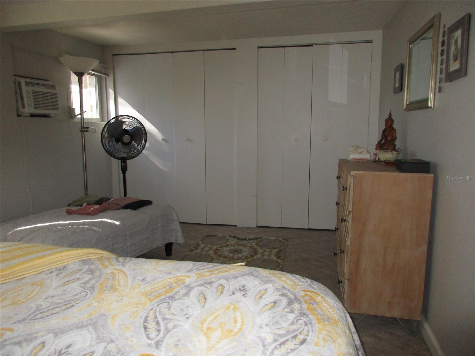 SARASOTA BEACH - Residential Income
