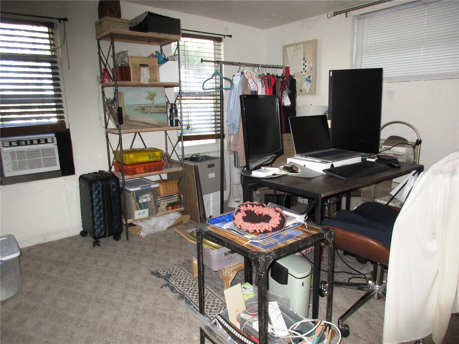 SARASOTA BEACH - Residential Income