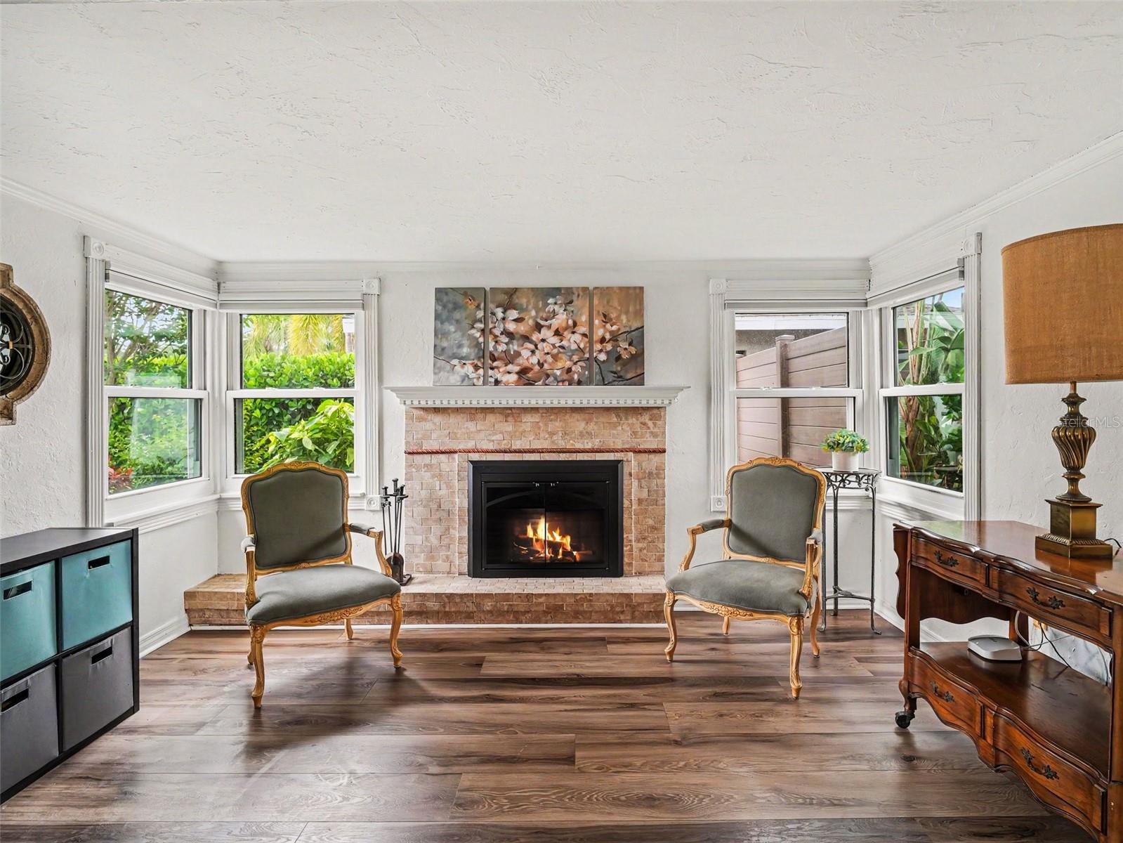 LOMA LINDA PARK - Residential