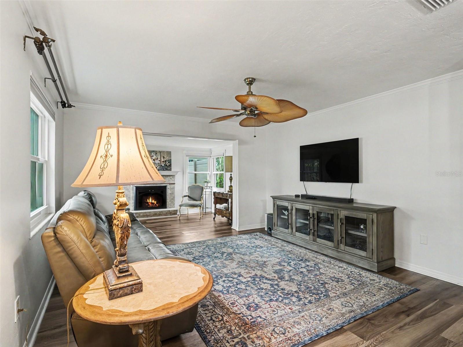 LOMA LINDA PARK - Residential