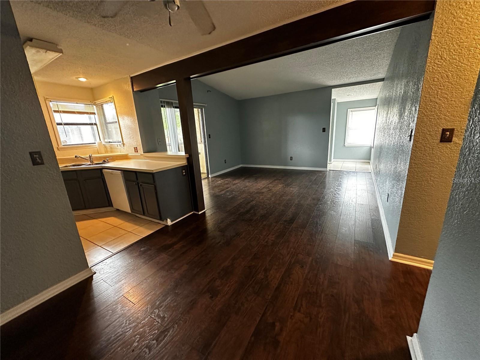 PARKVIEW VILLAGE - Residential Lease