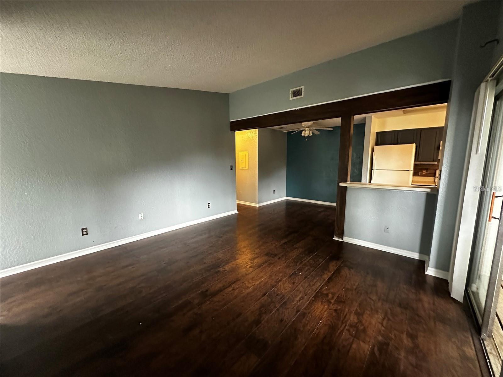 PARKVIEW VILLAGE - Residential Lease