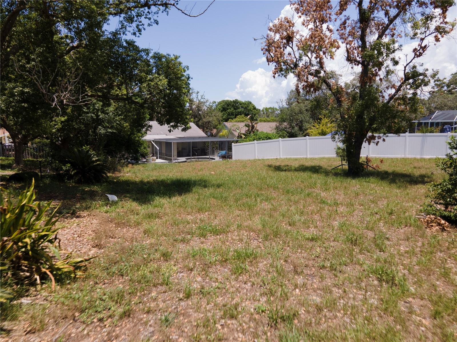 BEACON WOODS VILLAGE - Residential