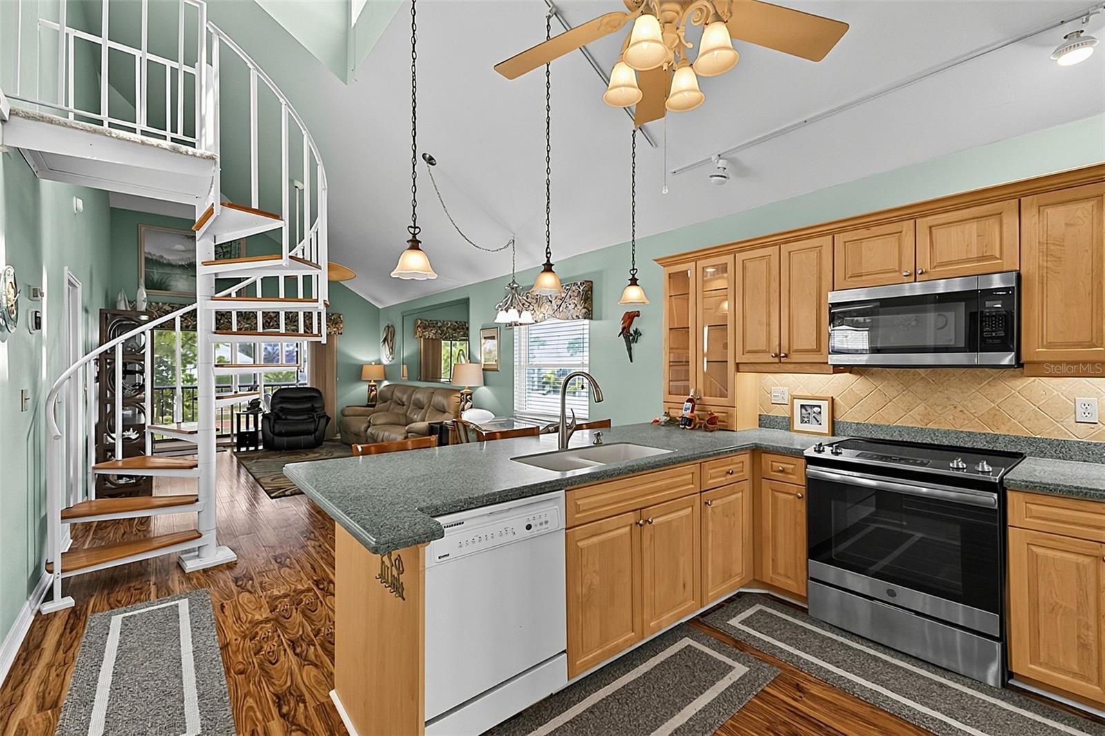 FIDDLERS GREEN 02 PH 02 BLDG 02 - Residential