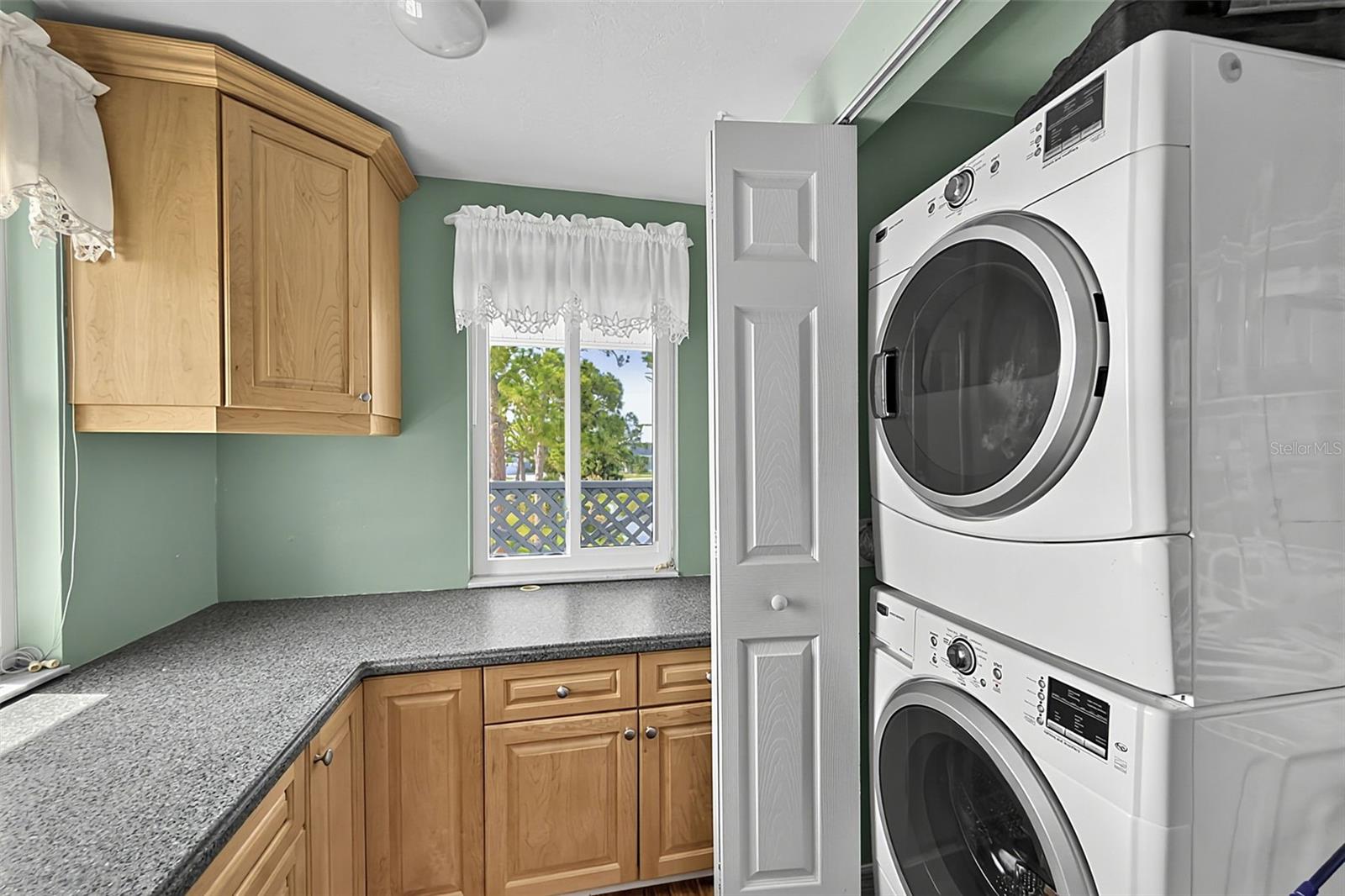 FIDDLERS GREEN 02 PH 02 BLDG 02 - Residential