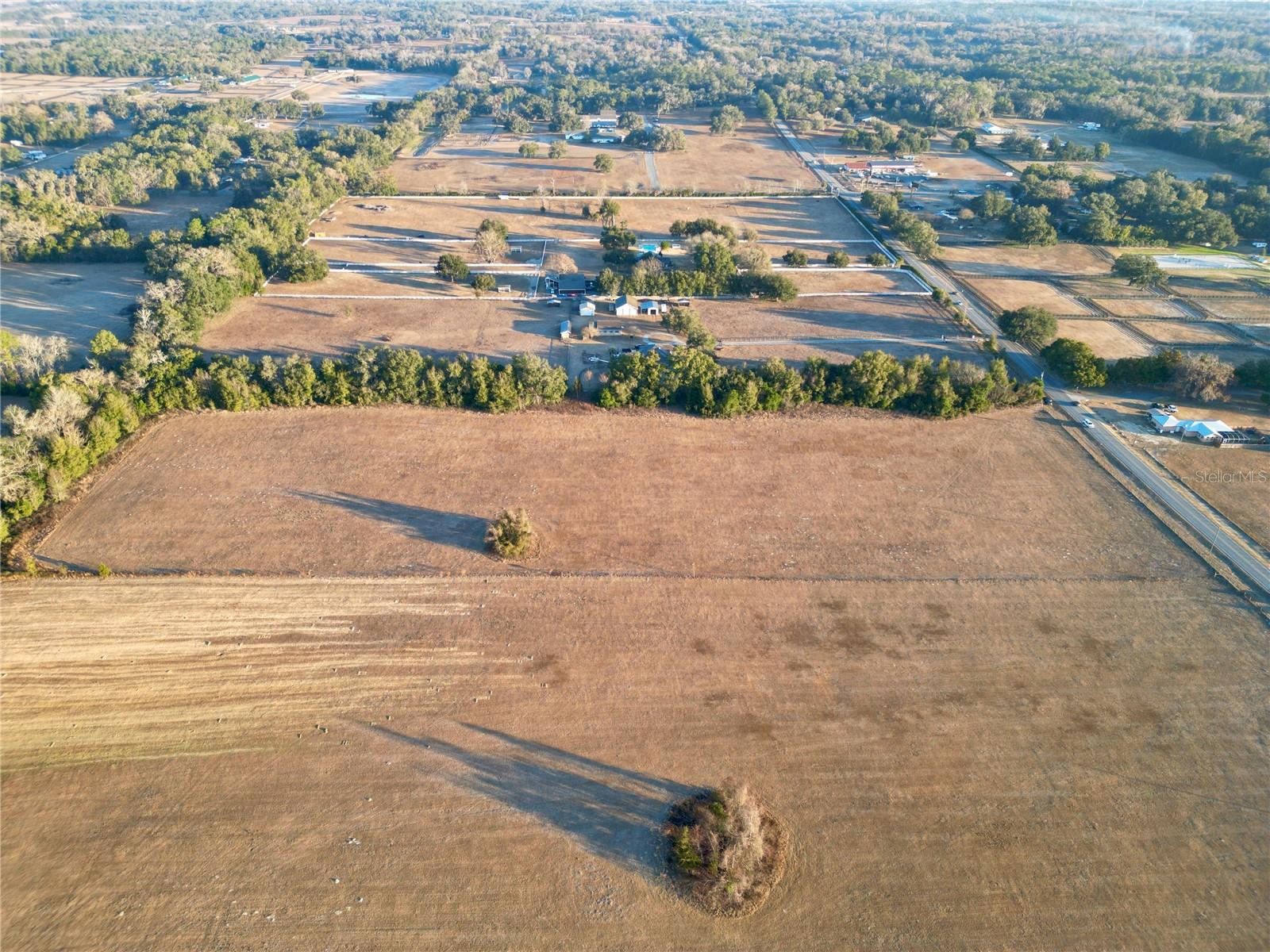 NON-SUB - Land