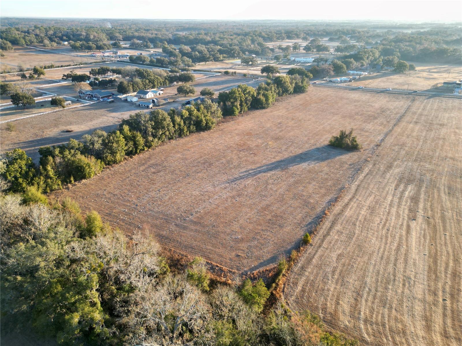NON-SUB - Land
