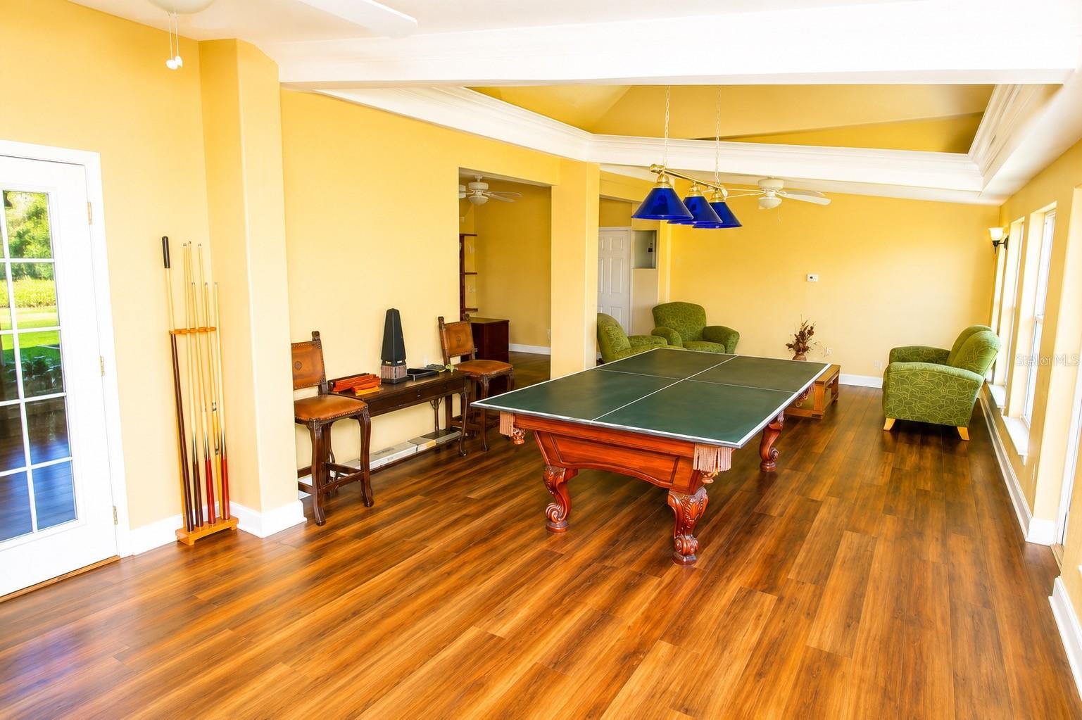 DORCHESTER ESTATES - Residential