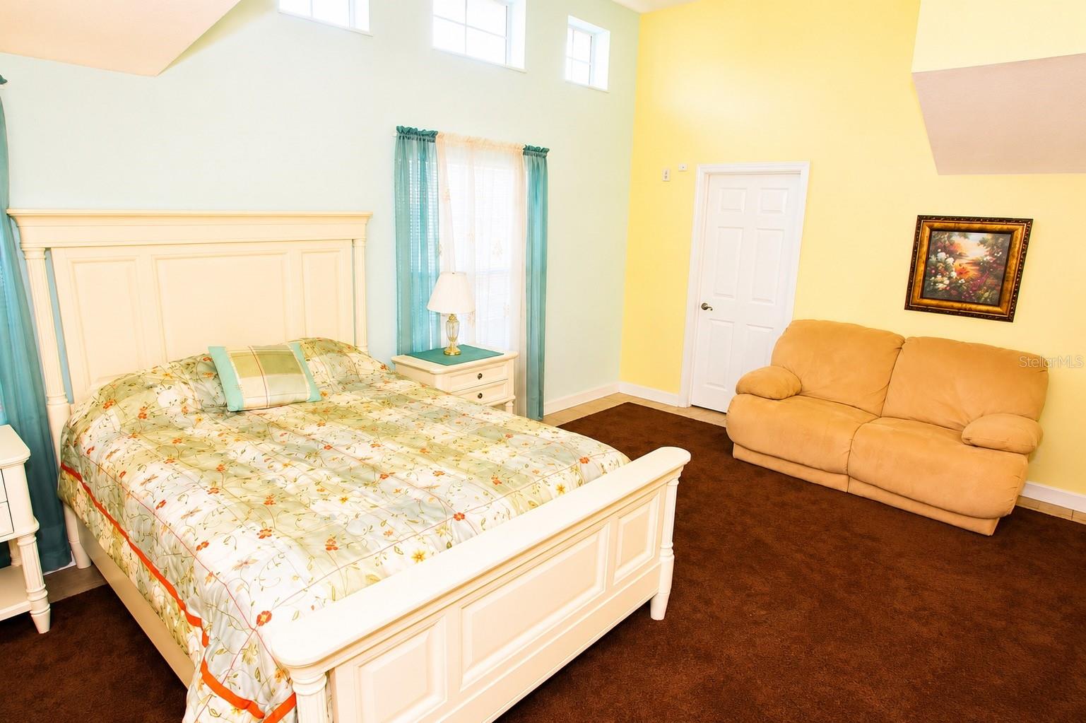 DORCHESTER ESTATES - Residential