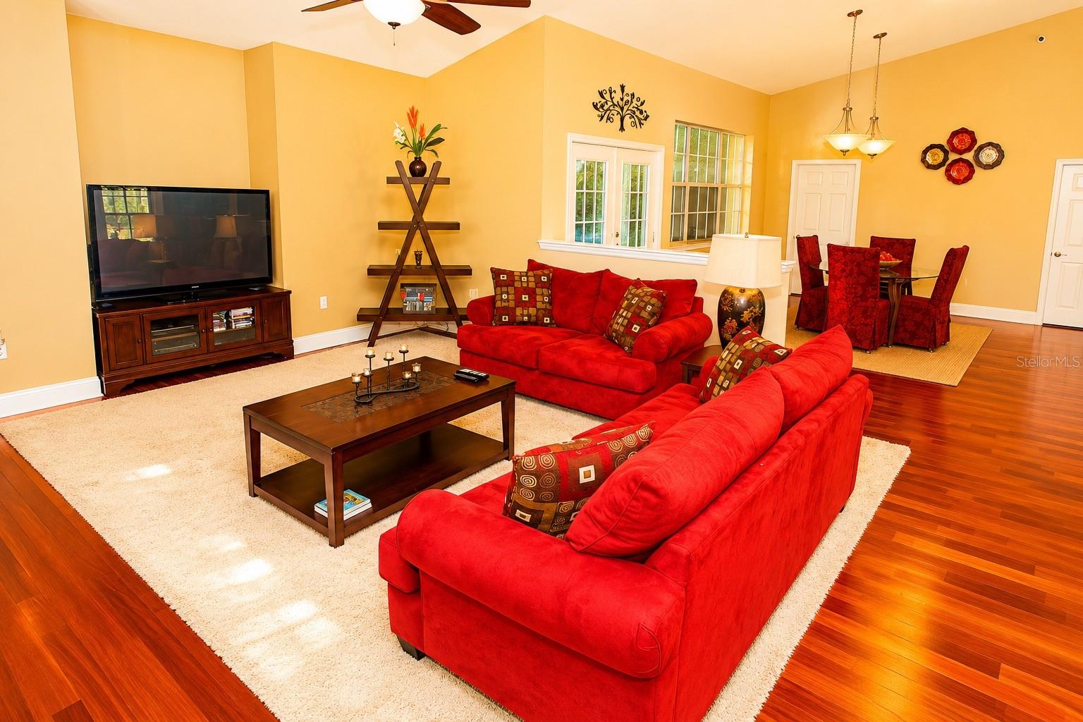 DORCHESTER ESTATES - Residential
