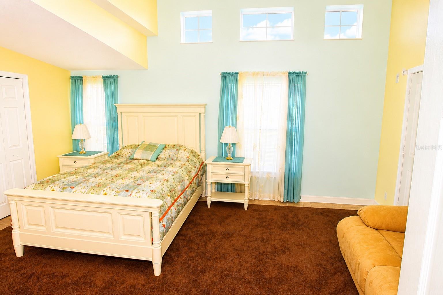 DORCHESTER ESTATES - Residential