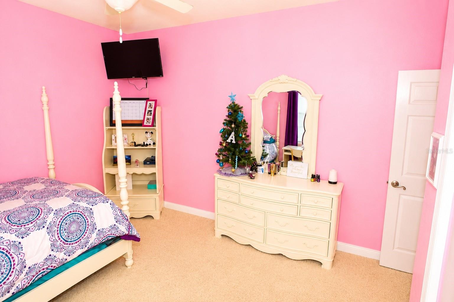 DORCHESTER ESTATES - Residential