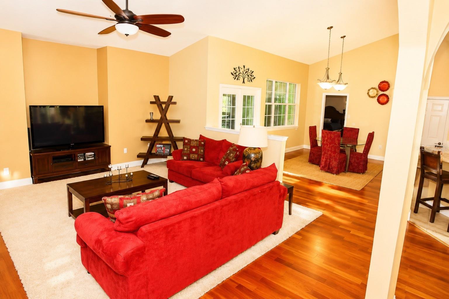 DORCHESTER ESTATES - Residential