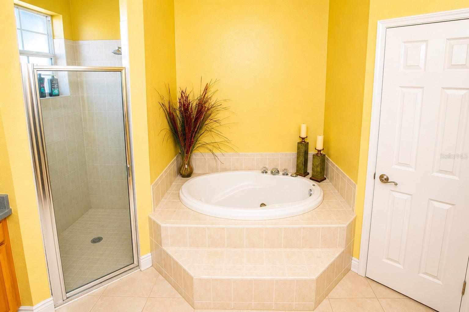DORCHESTER ESTATES - Residential