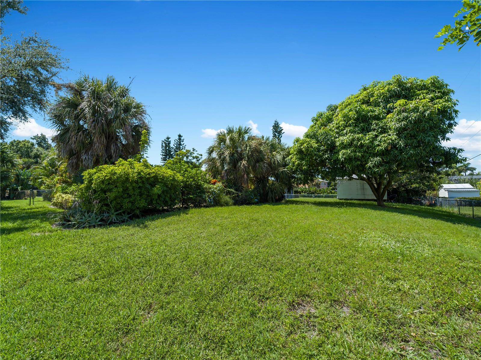 BAYSHORE ESTATES - Residential