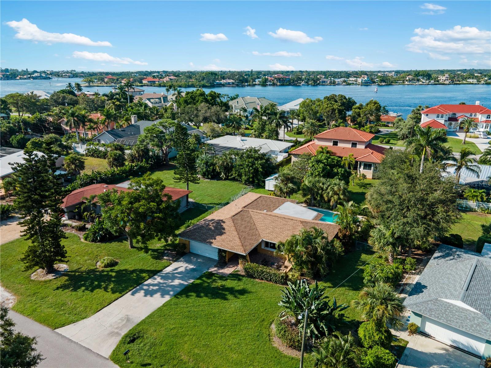 BAYSHORE ESTATES - Residential