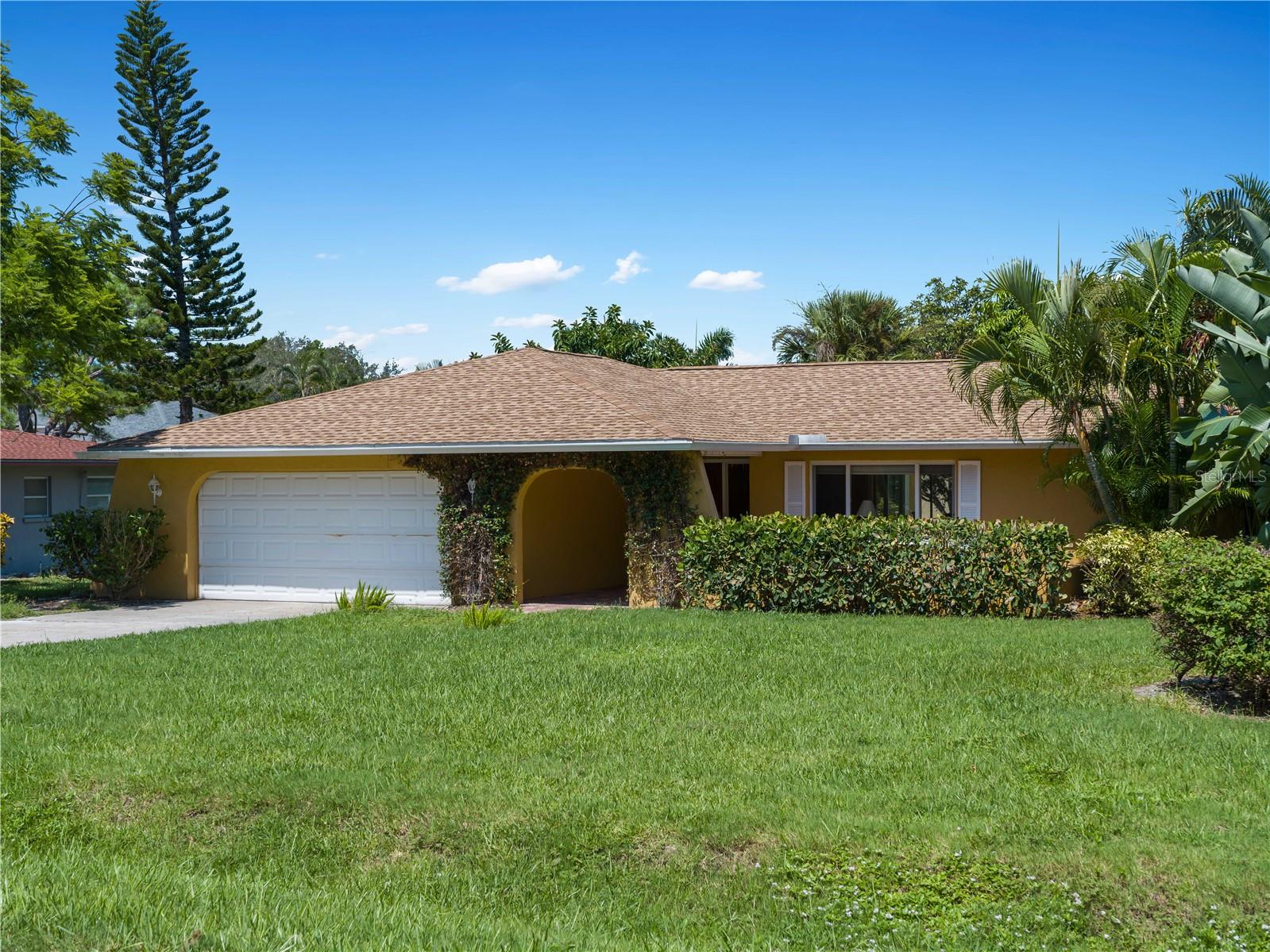 BAYSHORE ESTATES - Residential