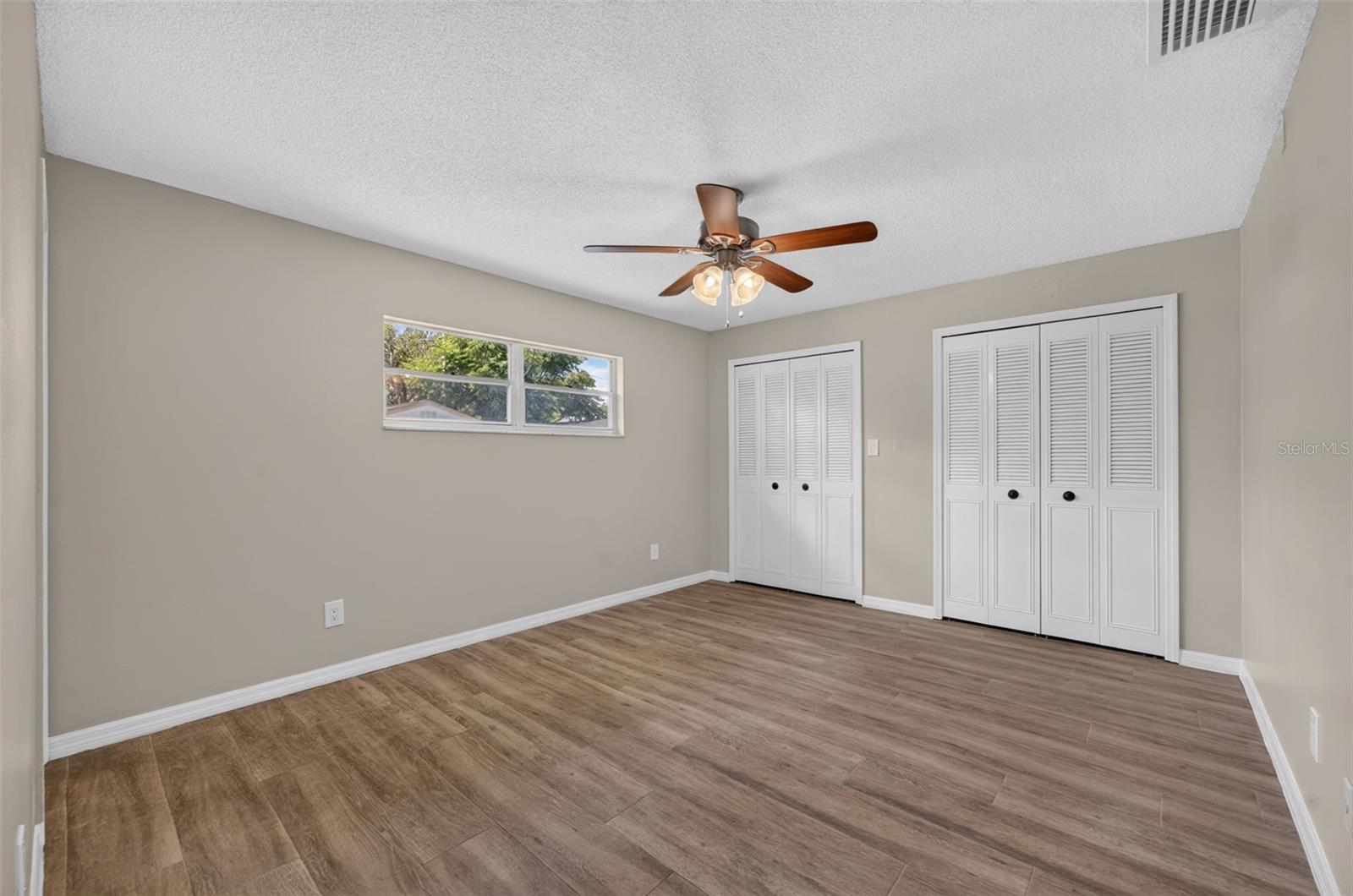 DOVER ESTATES FIRST ADD - Residential