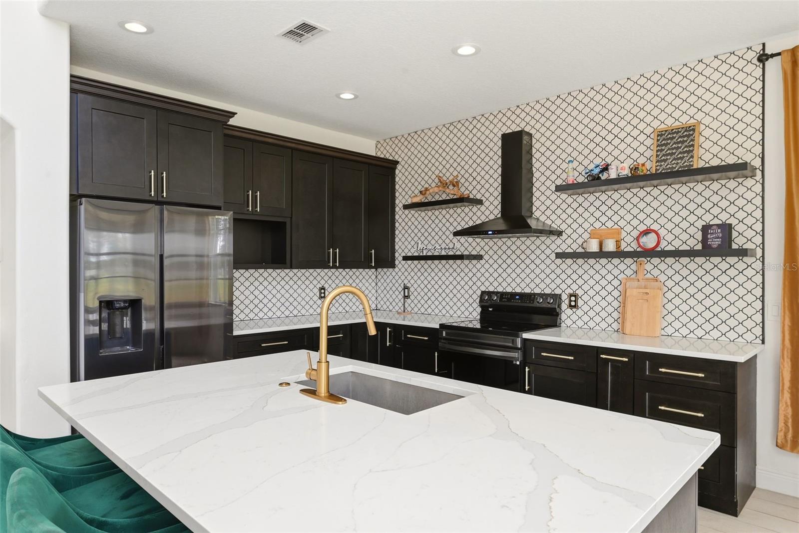 HARBOR LAKES 50 77 - Residential